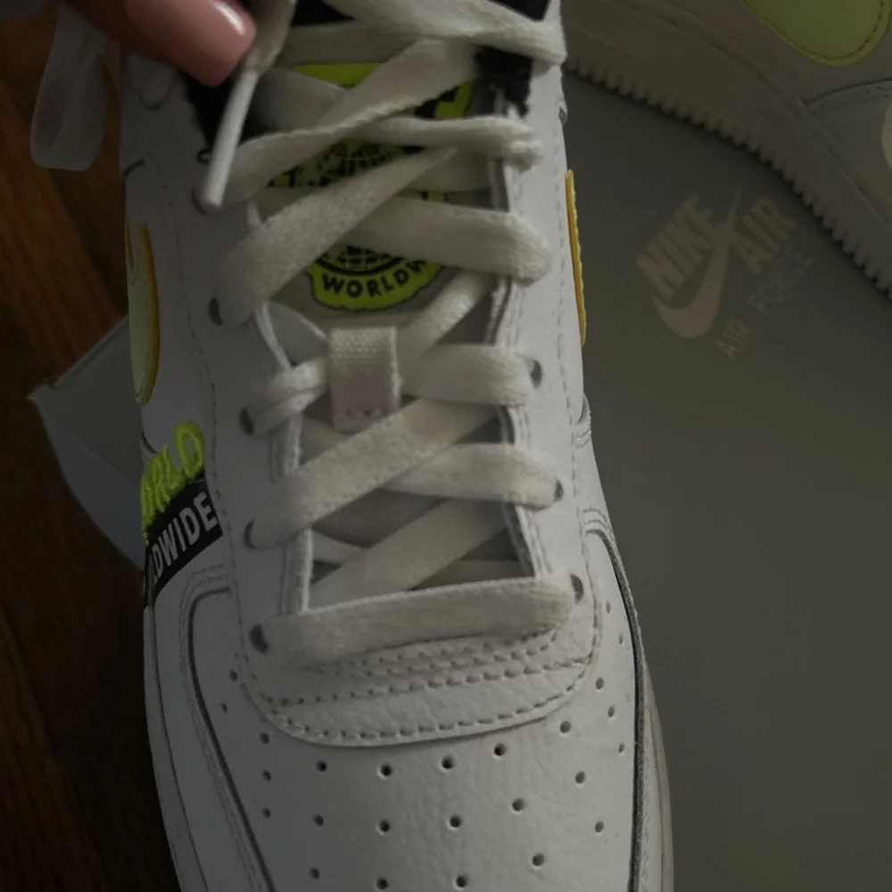 Nike Air Force 1 Low GS - Picture 4 of 7